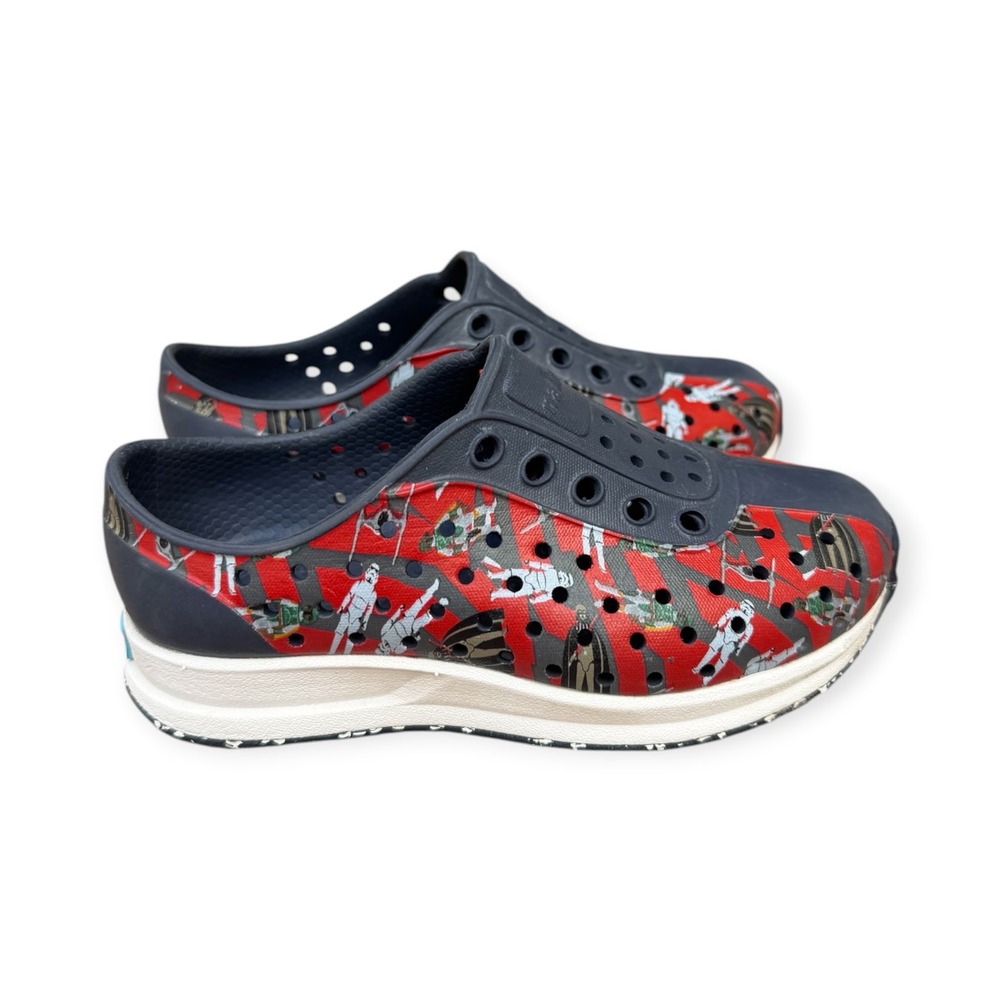 Native Jefferson Star Wars Kids Shoes Red/Grey Darth Vader Stormtrooper C7 - Picture 2 of 5